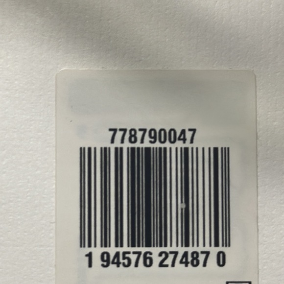 Levi’s Ribcage Short size 26 in “tango pulse” color - Picture 5 of 5